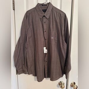 NWT VanHeusen Wrinkle free stain free shirt in size large